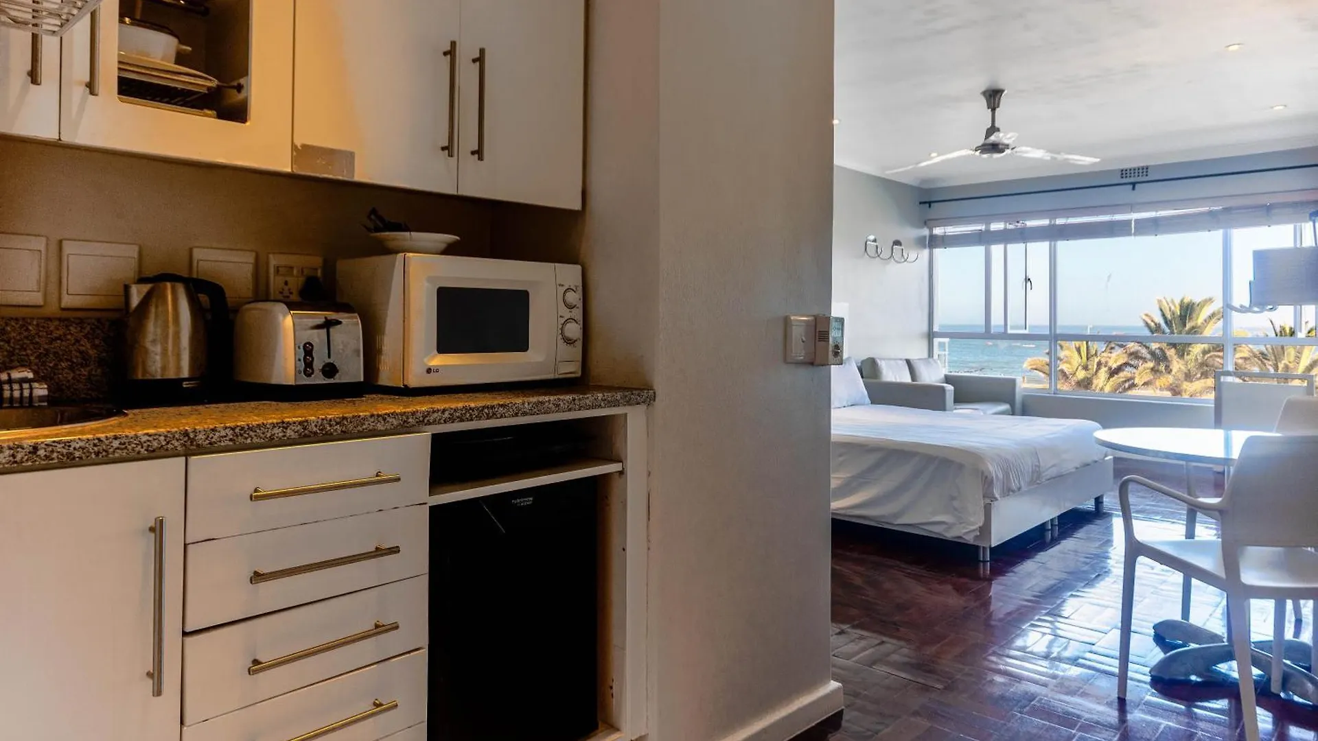 Mouille Point Apartments Cape Town